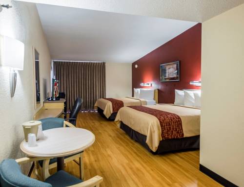 Imagen de la habitación del Hotel Red Roof Inn and Suites Brunswick I-95. Foto 14