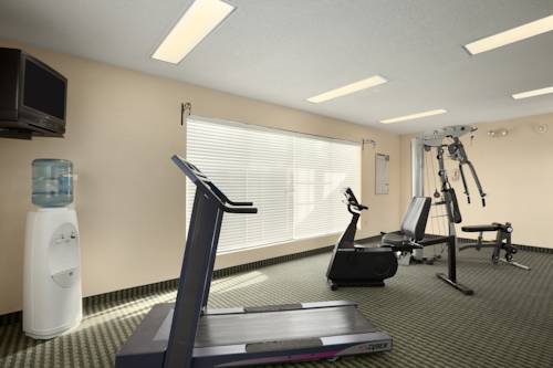 Imagen de la habitación del Hotel Red Roof Inn and Suites Calhoun. Foto 15