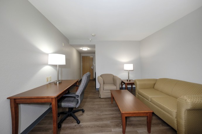 Imagen de la habitación del Hotel Red Roof Inn and Suites Carrollton, GA&ndash;West Georgia. Foto 5