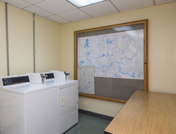 Imagen de los interiores del Hotel Red Roof Inn and Suites Cincinnati North - Mason. Foto 15