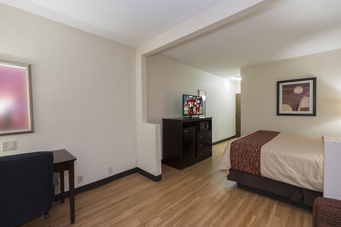 Imagen de la habitación del Hotel Red Roof Inn and Suites Cincinnati North - Mason. Foto 10