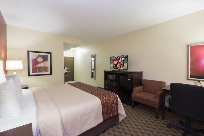 Imagen de la habitación del Hotel Red Roof Inn and Suites Cincinnati North - Mason. Foto 12