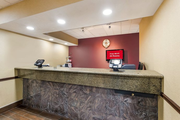 Imagen de los interiores del Hotel Red Roof Inn and Suites Columbus - West Broad. Foto 17
