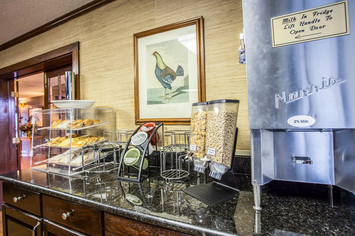 Imagen del bar/restaurante del Hotel Red Roof Inn and Suites Cornelius &ndash; Lake Norman. Foto 4