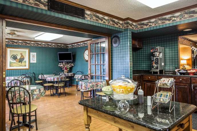 Imagen del bar/restaurante del Hotel Red Roof Inn and Suites Cornelius &ndash; Lake Norman. Foto 5