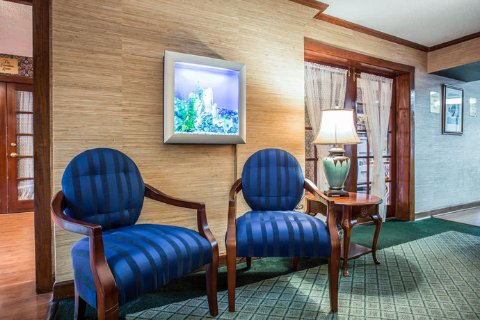 Imagen de los interiores del Hotel Red Roof Inn and Suites Cornelius &ndash; Lake Norman. Foto 16