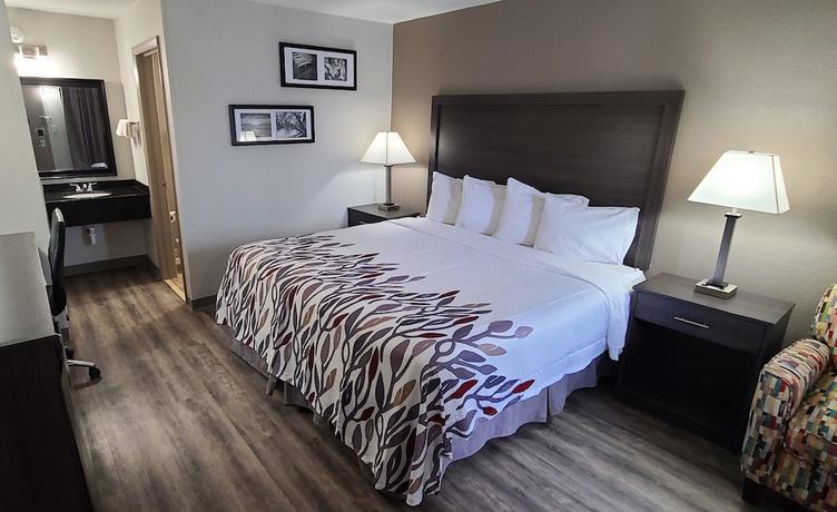 Imagen de la habitación del Hotel Red Roof Inn and Suites Duncan. Foto 5