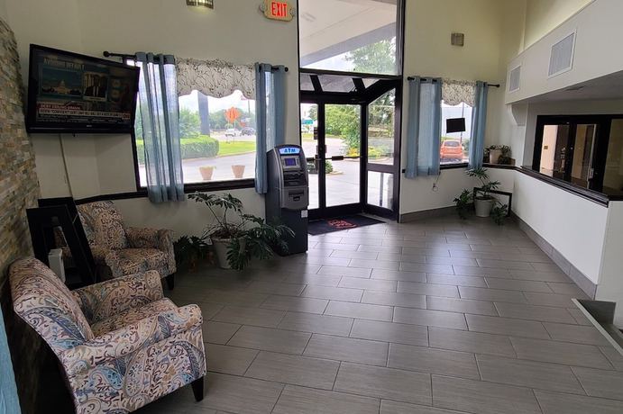 Imagen de los interiores del Hotel Red Roof Inn and Suites Duncan. Foto 14