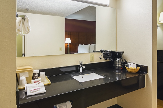 Imagen de la habitación del Hotel Red Roof Inn and Suites Fayetteville - Fort Bragg. Foto 4