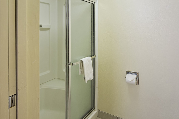 Imagen de la habitación del Hotel Red Roof Inn and Suites Fayetteville - Fort Bragg. Foto 7