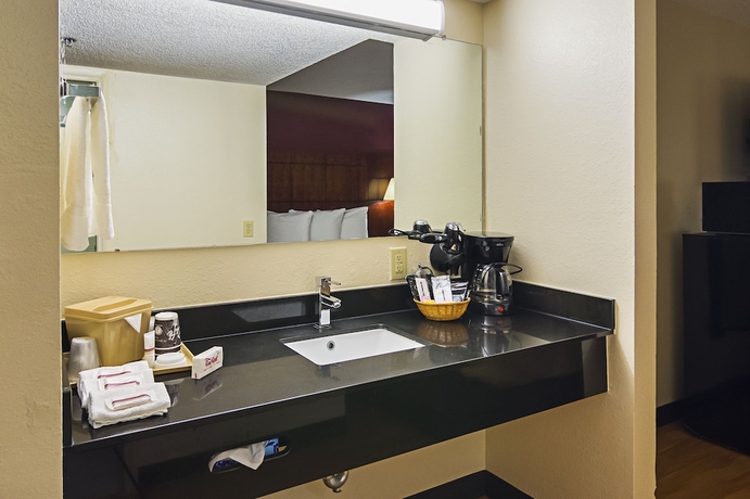 Imagen de la habitación del Hotel Red Roof Inn and Suites Fayetteville - Fort Bragg. Foto 10