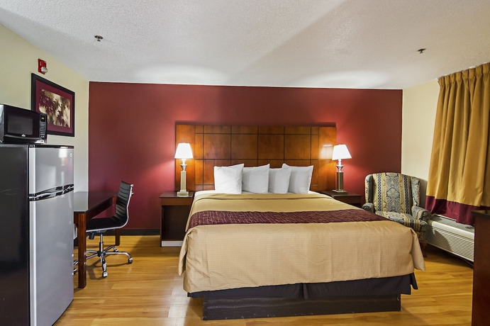 Imagen de la habitación del Hotel Red Roof Inn and Suites Fayetteville - Fort Bragg. Foto 13