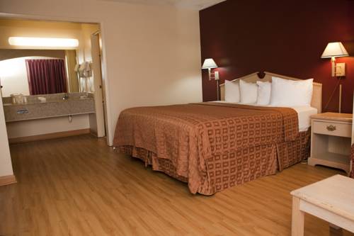 Imagen de la habitación del Hotel Red Roof Inn and Suites Jackson, Tn. Foto 5