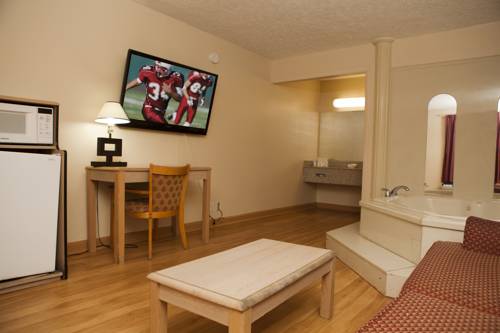 Imagen de la habitación del Hotel Red Roof Inn and Suites Jackson, Tn. Foto 9