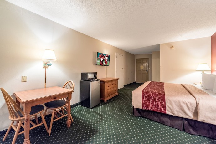 Imagen de la habitación del Hotel Red Roof Inn and Suites Knoxville East. Foto 7