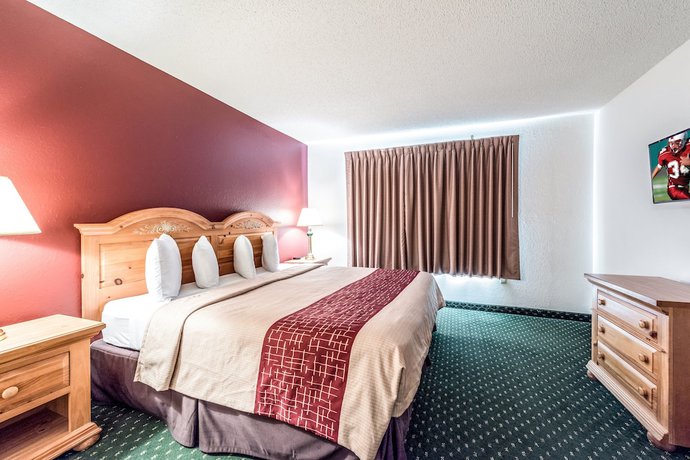 Imagen de la habitación del Hotel Red Roof Inn and Suites Knoxville East. Foto 9