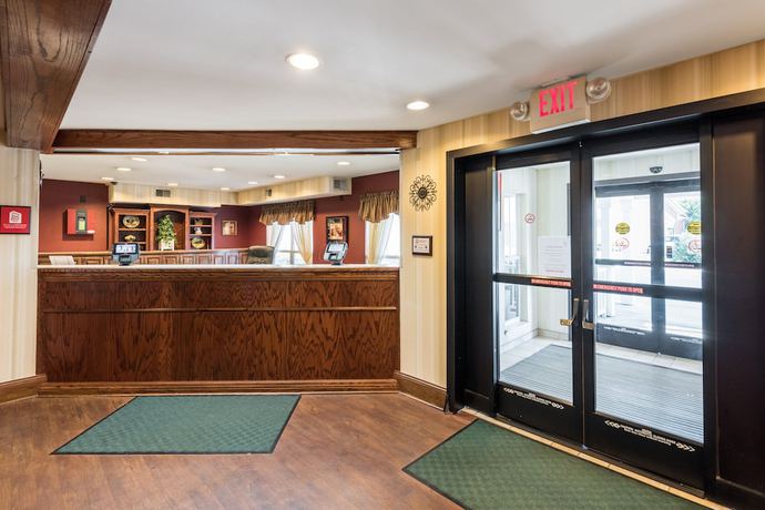 Imagen del bar/restaurante del Hotel Red Roof Inn and Suites Knoxville East. Foto 3