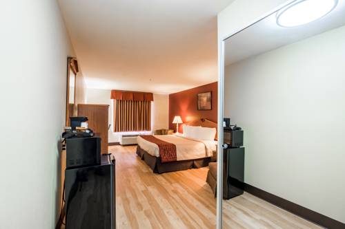 Imagen de la habitación del Hotel Red Roof Inn and Suites Lake Charles. Foto 13