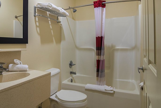 Imagen de la habitación del Hotel Red Roof Inn and Suites Lake Orion/ Auburn Hills. Foto 8