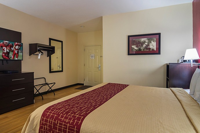 Imagen de la habitación del Hotel Red Roof Inn and Suites Lake Orion/ Auburn Hills. Foto 12