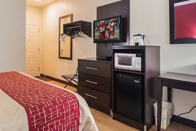 Imagen de la habitación del Hotel Red Roof Inn and Suites Lake Orion/ Auburn Hills. Foto 17