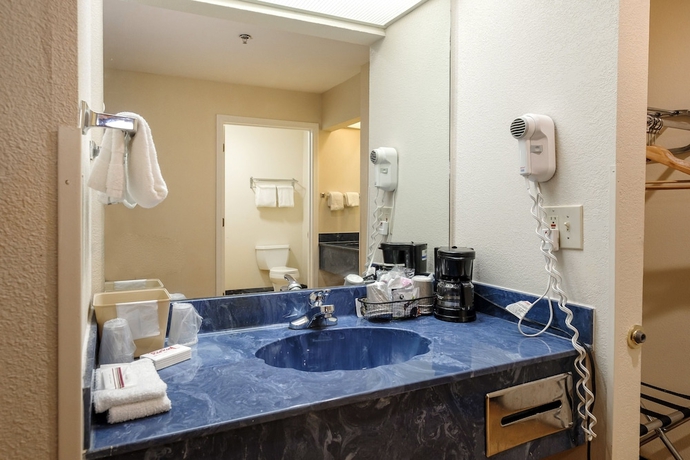 Imagen de la habitación del Hotel Red Roof Inn and Suites Mobile Sw &ndash; I-10. Foto 5