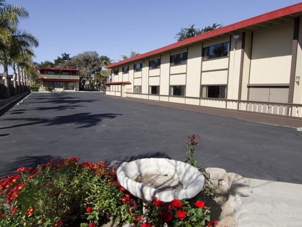 Imagen general del Hotel Red Roof Inn and Suites Monterey. Foto 1