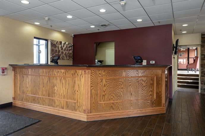 Imagen de los interiores del Hotel Red Roof Inn and Suites Newark - University. Foto 18