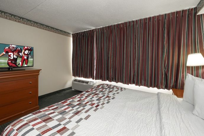 Imagen de la habitación del Hotel Red Roof Inn and Suites Newark - University. Foto 11