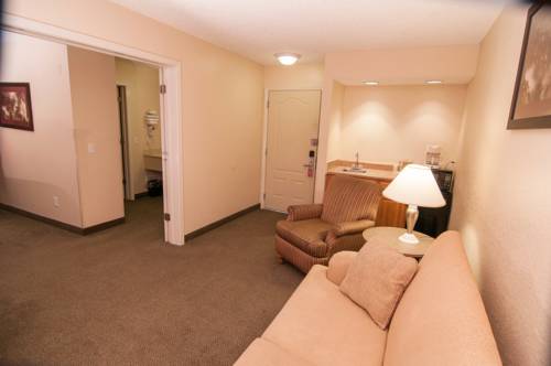 Imagen de la habitación del Hotel Red Roof Inn and Suites Pensacola East - Milton. Foto 3