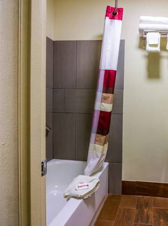 Imagen de la habitación del Hotel Red Roof Inn and Suites Piqua - I-75. Foto 6