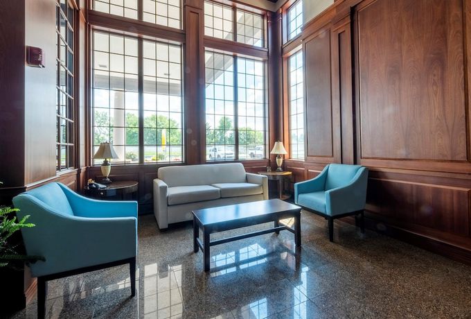 Imagen de los interiores del Hotel Red Roof Inn and Suites Wilmington - New Castle. Foto 16