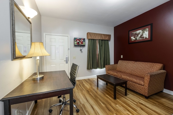 Imagen de la habitación del Hotel Red Roof Inn and Suites Wilson. Foto 13