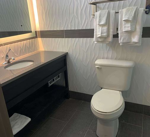 Imagen de la habitación del Hotel Red Roof PLUS+ Brooklyn - Flatbush Ave. Foto 9