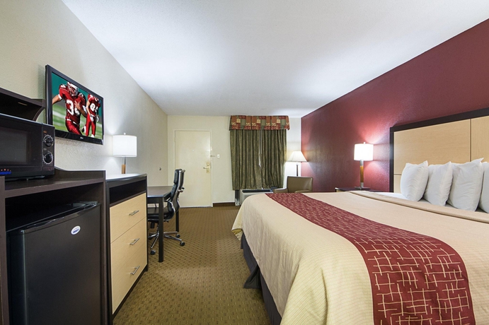 Imagen general del Hotel Red Roof PLUS+ Dallas - Addison. Foto 11
