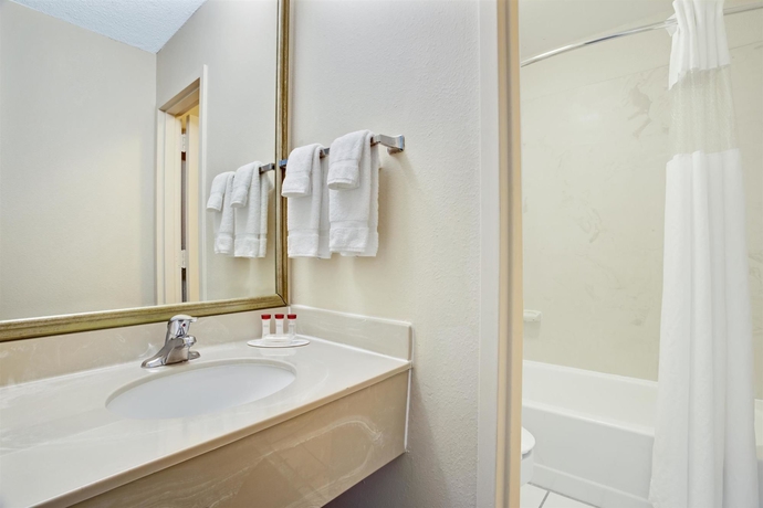 Imagen de la habitación del Hotel Red Roof PLUS+ Orlando-Convention Center/ Int'l Dr. Foto 3