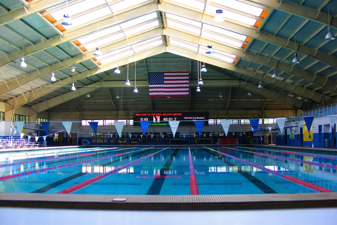 Imagen de la piscina del Hotel Red Roof PLUS+ Orlando-Convention Center/ Int'l Dr. Foto 15