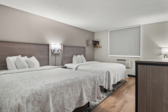 Imagen de la habitación del Hotel Red Roof Plus+ Belleville. Foto 8