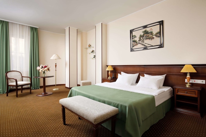 Imagen de la habitación del Hotel Red Royal. Foto 4