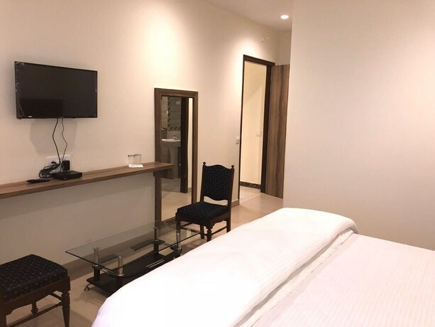 Imagen de la habitación del Hotel Red Sapphire, Moradabad. Foto 27