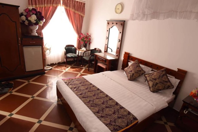 Imagen de la habitación del Hotel Red Sun. Foto 6
