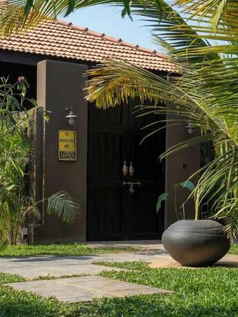 Imagen general del Hotel Red Thread Morjim. Foto 11