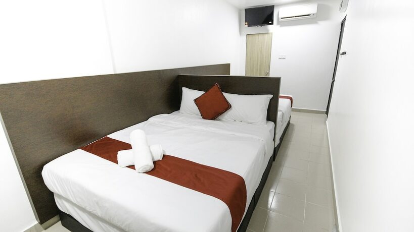 Imagen de la habitación del Hotel Red Velvet Inn. Foto 17