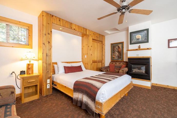 Imagen de la habitación del Hotel Red Wolf Lakeside Lodge. Foto 3