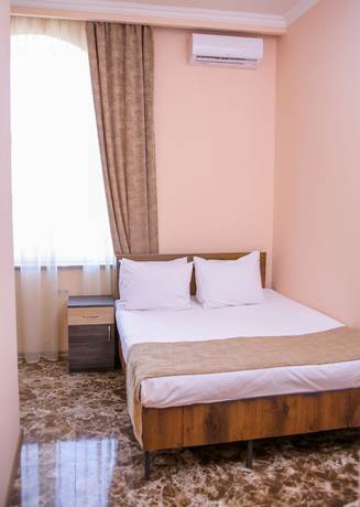 Imagen de la habitación del Hotel Red Yerevan. Foto 8