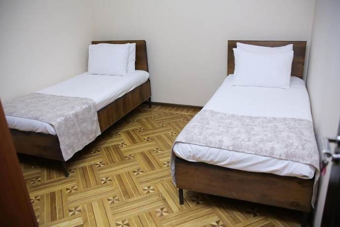 Imagen de la habitación del Hotel Red Yerevan. Foto 12