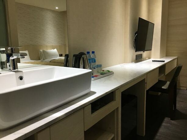 Imagen general del Hotel Red, Yuanlin. Foto 4