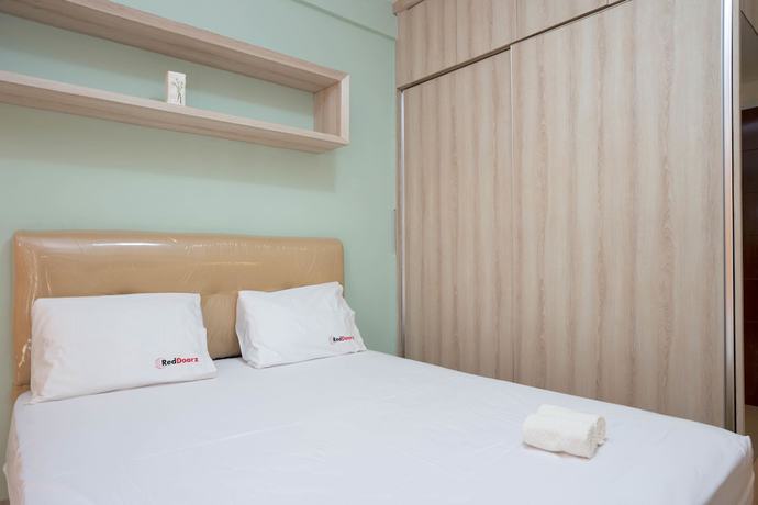 Imagen de la habitación del Hotel RedDoorz Apartment @ Taman Melati Margonda. Foto 9