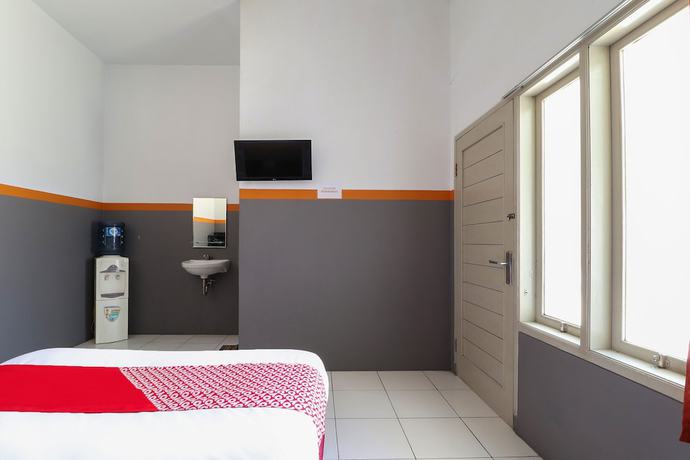 Imagen de la habitación del Hotel RedDoorz At Merdeka Street Garut. Foto 4
