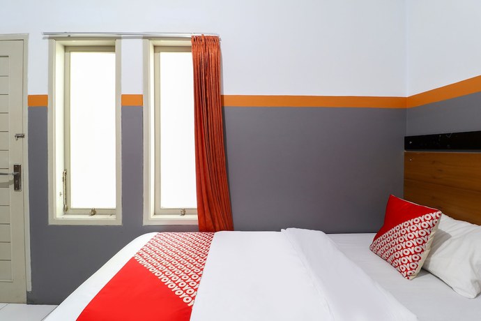 Imagen de la habitación del Hotel RedDoorz At Merdeka Street Garut. Foto 6